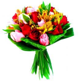 Central das Flores Bouquet de Flores Compacto 15 Rosas Nacionais com  Astromelia nas Cores Vermelhas e Rosas